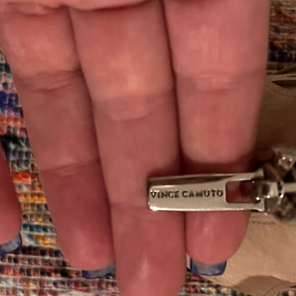 Vince Camuto Cut-Out Bootie Beige Sandals. 3" Block Heel. Size: 10. Gently Used. - Picture 6 of 7